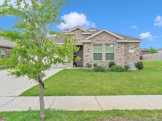 4000 Huntington Dr, Denton, TX 76209
