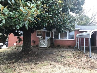 3007 N Ohenry Blvd, Greensboro, NC 27405