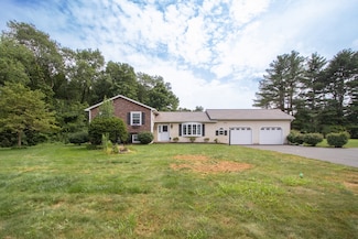 562 E State St, Granby, MA 01033
