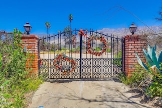 385 E Mariposa St, Altadena, CA 91001