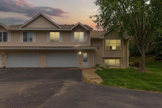 1465 S Trail Cir, Faribault, MN 55021