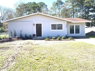 2205 Ellis Dr, Westlake, LA 70669
