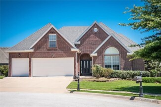 6707 W Lake Inverness Ct, Rogers, AR 72758