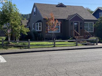 2110 Fir Ave, Reedsport, OR 97467