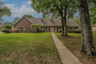 5 Bayou Bend Place, Beaumont, TX 77706