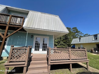 590 Royal Oak Dr Unit 8, Pass Christian, MS 39571