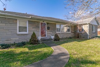 426 N 1st St, Chandler, IN 47610