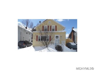 9412 Hamilton St, Chadwicks, NY 13319