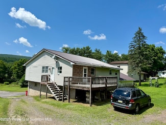 190 Rear Gordon Ave, Carbondale, PA 18407