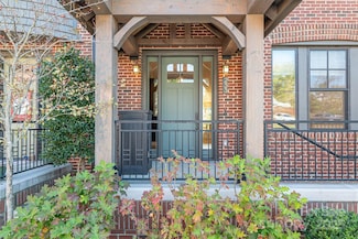 233 Broadway St, Asheville, NC 28801