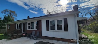 110 E Buckoak St, Stanley, NC 28164