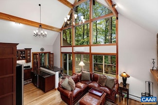 26 Pine Siskin Ln, Roseland, VA 22967