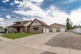 13722 E 10th Ave, Spokane Valley, WA 99216