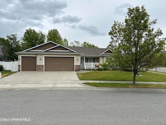 2879 W Loire Dr, Coeur D Alene, ID 83815