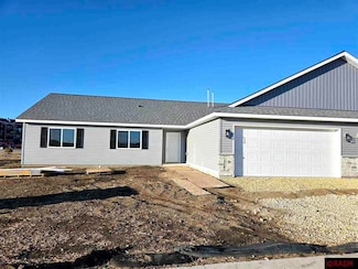 2015 Clark St, Saint Peter, MN 56082