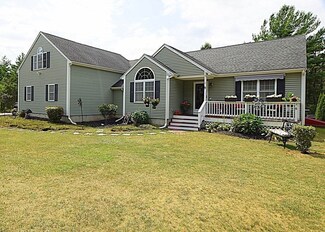 9 Sarah Beth Ln, Wareham, MA 02571