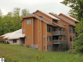 2280 Troon S, Bellaire, MI 49615