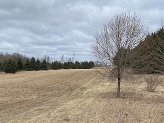 Lt6 E Hawthorne Dr, Saukville, WI 53021