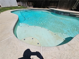 5400 Sugar Pine Dr, Bakersfield, CA 93313