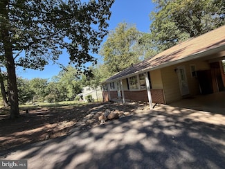 2032 Fire Tower Ln, Ijamsville, MD 21754