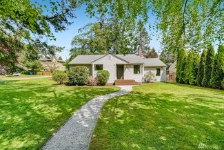 13754 Ashworth Ave N, Seattle, WA 98133