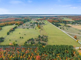 5710 Deer Run Trail, Harbor Springs, MI 49740