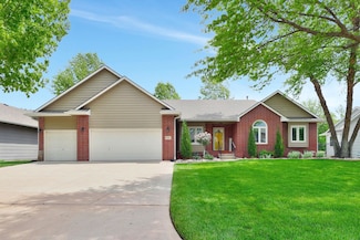 926 N Firefly St, Wichita, KS 67235