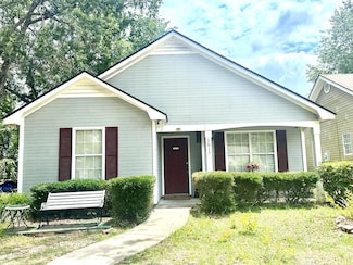3017 Amy Cir, Valdosta, GA 31602