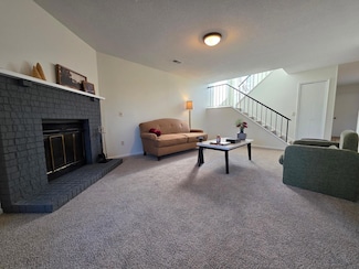 8864 Cottonwood Ln N, Maple Grove, MN 55369