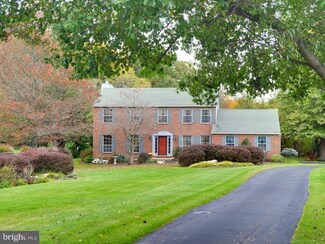 112 Whitney Dr, Avondale, PA 19311