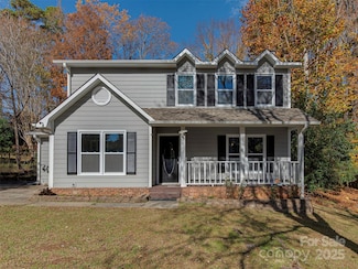 7413 Lockmont Dr, Charlotte, NC 28212