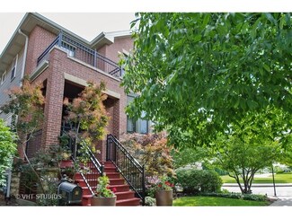2459 W Bradley Place, Chicago, IL 60618
