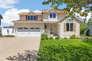 1312 Prairieview Dr NE, Cedar Rapids, IA 52402