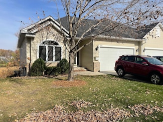 4262 Priorwood St SE Unit 43, Prior Lake, MN 55372