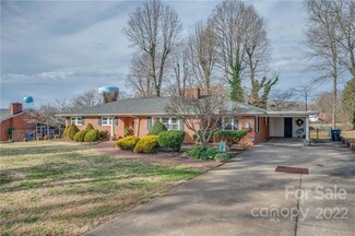131 Forest Hill Dr, Forest City, NC 28043
