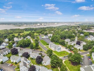 60 Village Green S Unit 7, Riverside, RI 02915
