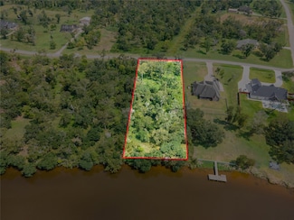 32218 Bayou Bend, Richwood, TX 77515