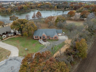 370 Pecan Crossing Ct, Gunter, TX 75058