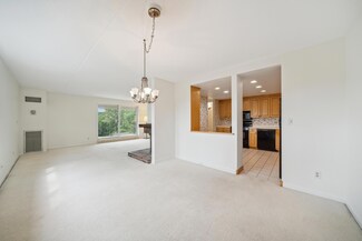 6670 Vernon Ave S Unit 410, Edina, MN 55436
