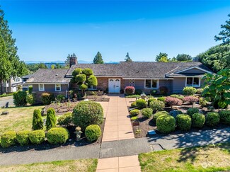 5770 63rd Ave NE, Seattle, WA 98105