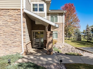 715 Canyon Rd Unit 8, Wisconsin Dells, WI 53965