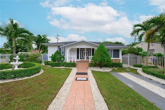 5200 SW 4th St, Coral Gables, FL 33134