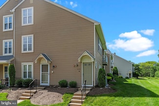 3208 Society Place Unit 32C2, Newtown, PA 18940