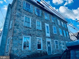102 Penn St, Lenhartsville, PA 19534