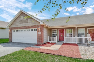 2733 W 84th Ln, Merrillville, IN 46410