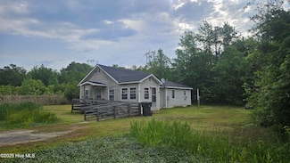 800 Goat Neck Rd, Columbia, NC 27925