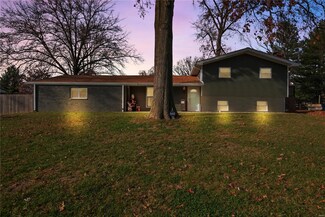 109 Mary Dr, Troy, IL 62294