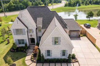 596 Cypress Knoll Dr, Collierville, TN 38017