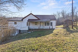100 Hammond Ave, Slovan, PA 15078