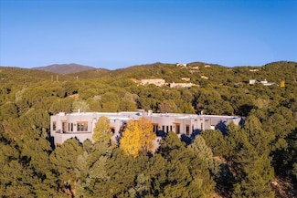 2160 Paseo Iglesias, Santa Fe, NM 87501